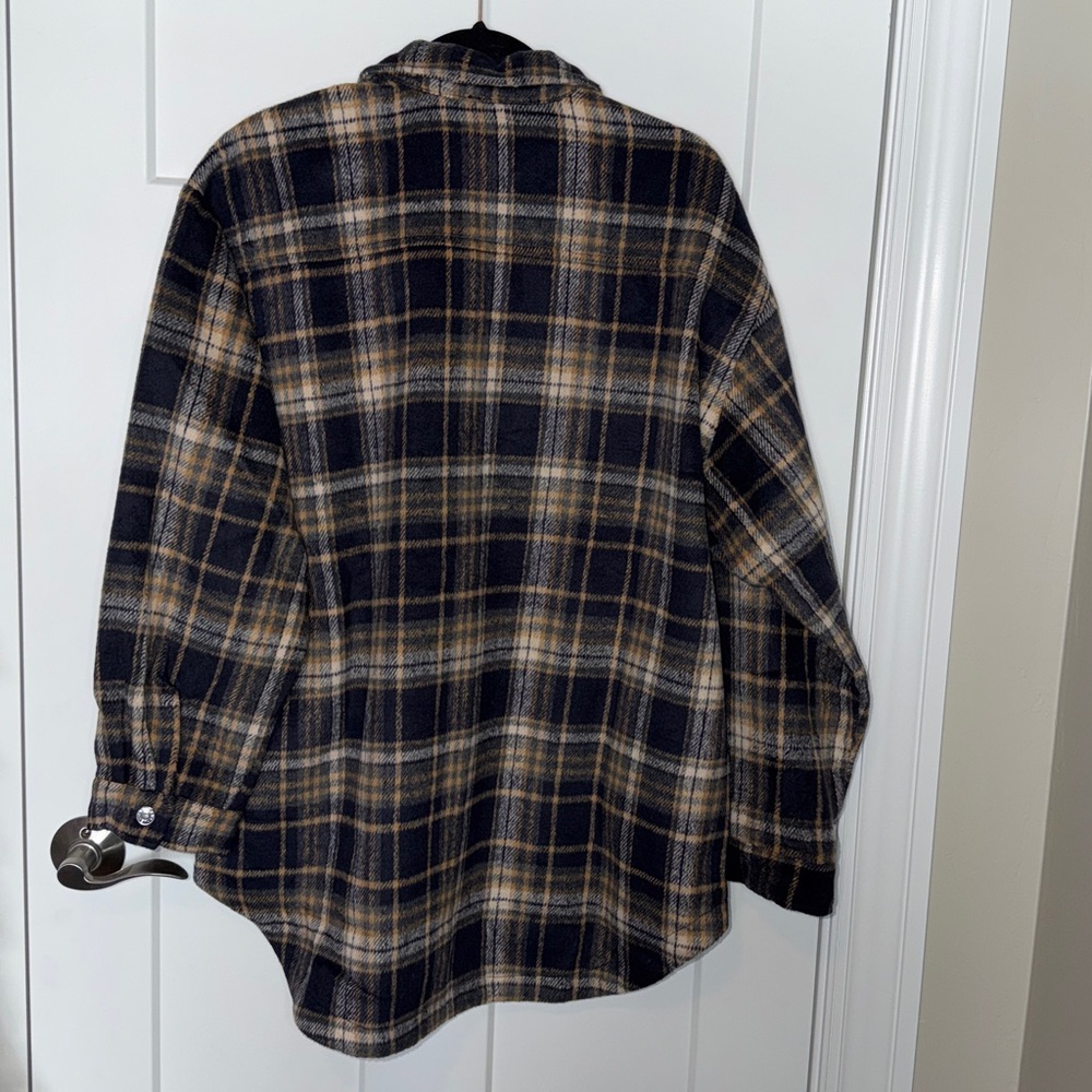 NWOT No Vacancy Brushed Wool Plaid Shacket - Navy and Tan - Picture 3 of 5